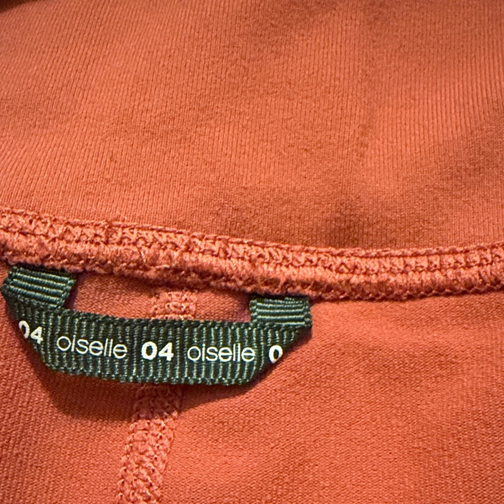 Oiselle Women's Rust Pocket Jogger Shorts - Picture 2 of 5